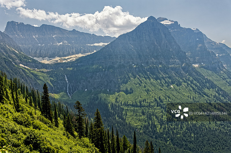 山间风光无限好图片素材