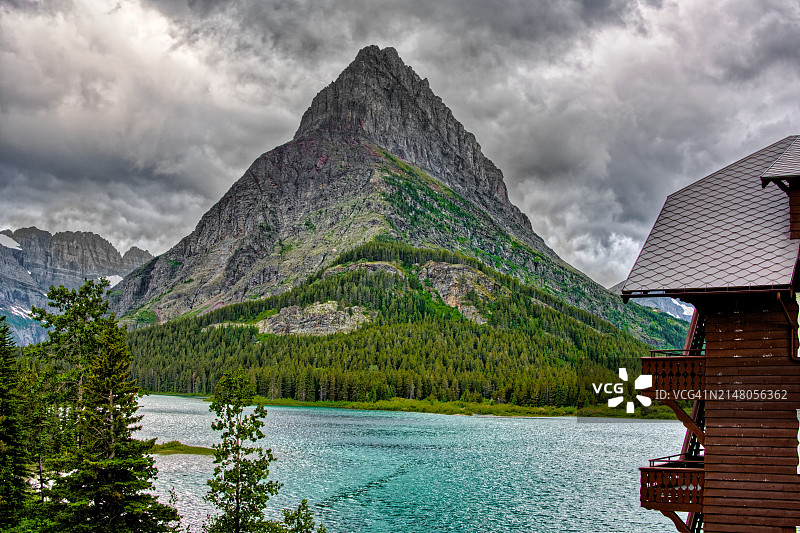 我在冰川国家公园群山中的避难所图片素材