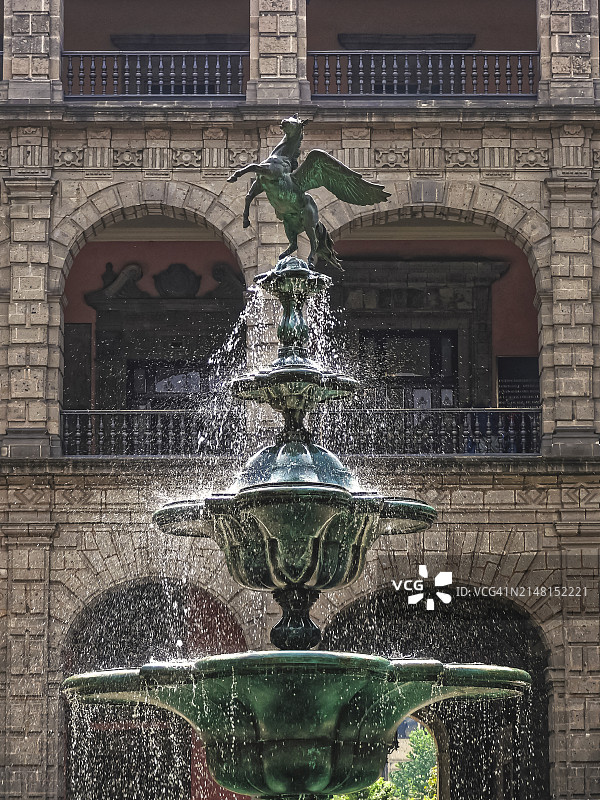 飞马喷泉，国家宫殿，墨西哥图片素材