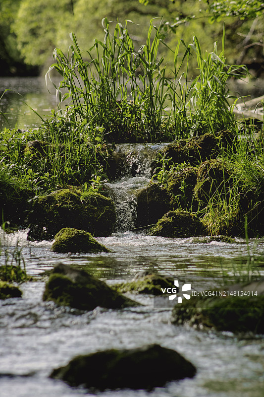 德国拜仁州凯尔海姆岩石河流风光图片素材