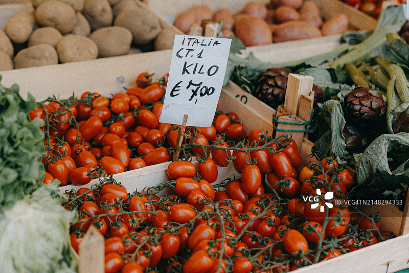 农贸市场上的农产品图片素材
