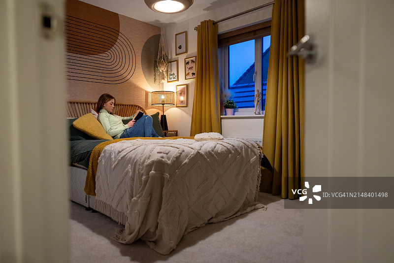 阅读书籍图片素材