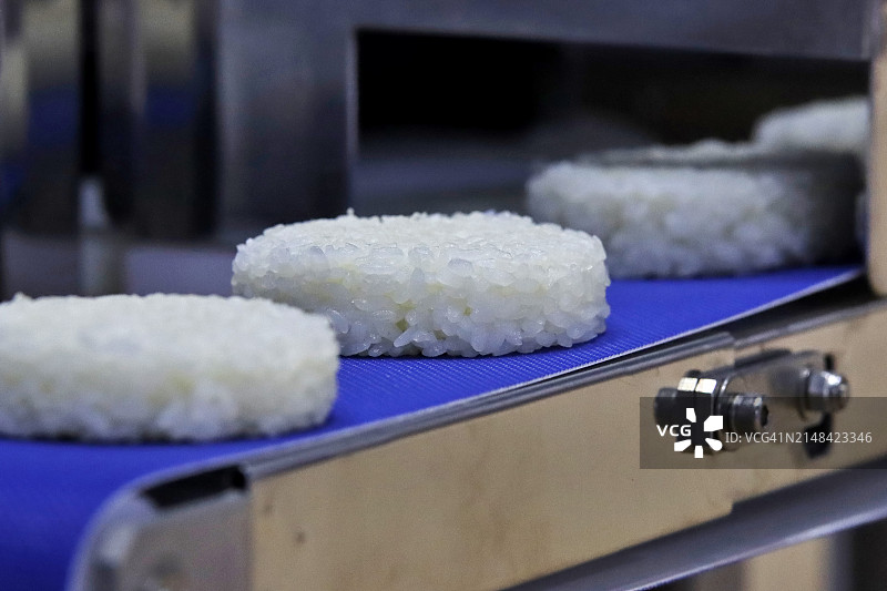 制作饭团的机器图片素材