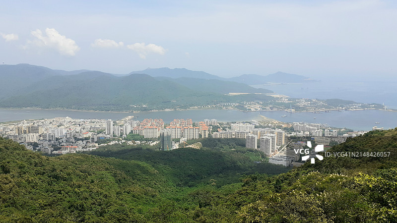 海边的城市景观图片素材