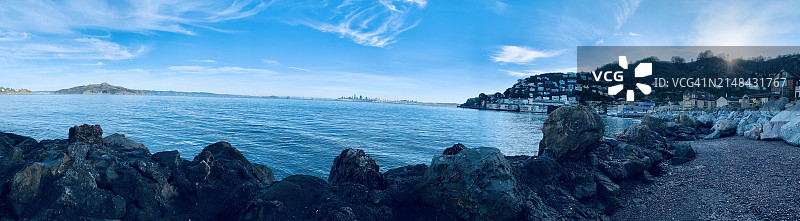 美国加利福尼亚州索萨利托海景全景图片素材