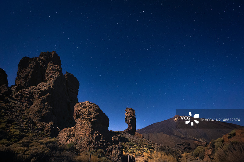 西班牙特内里费岛泰德峰的岩石图片素材