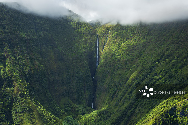 夏威夷摩洛凯岛奥洛佩纳瀑布图片素材