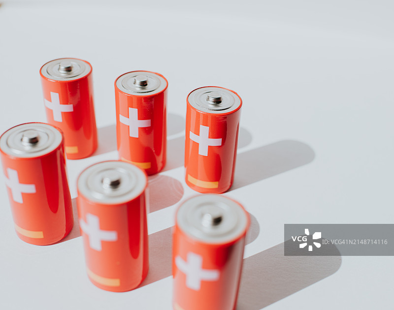 红色C型电池图片素材