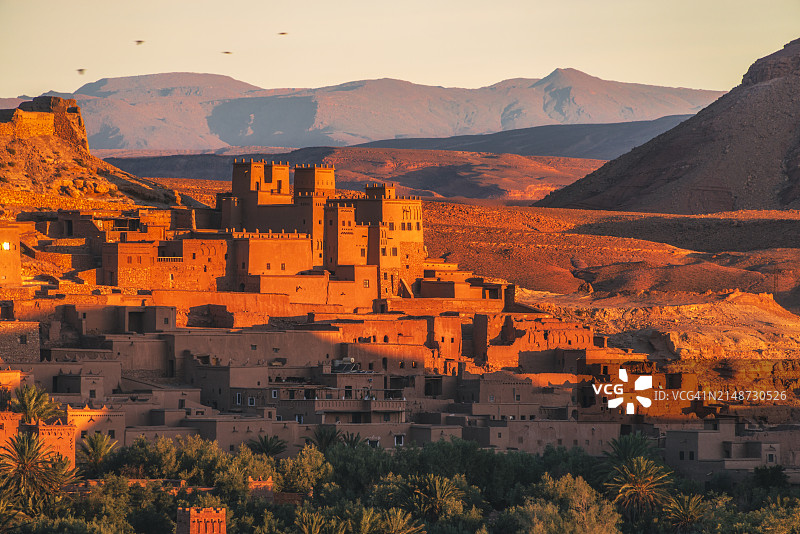 艾本哈杜筑垒村的日出图片素材