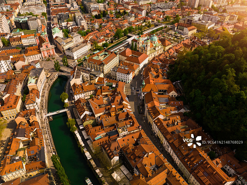 斯洛文尼亚卢布尔雅那的鸟瞰图图片素材