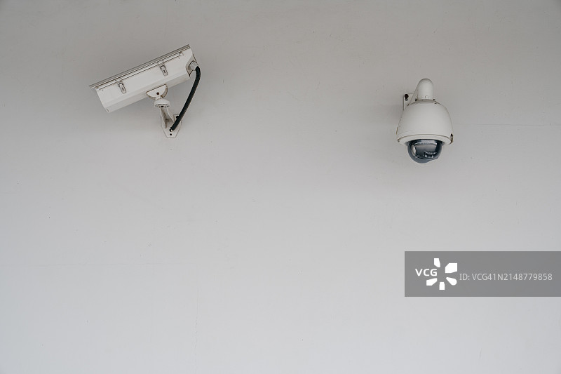 城市中的闭路电视摄像头图片素材