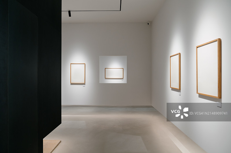 画廊空白画框图片素材
