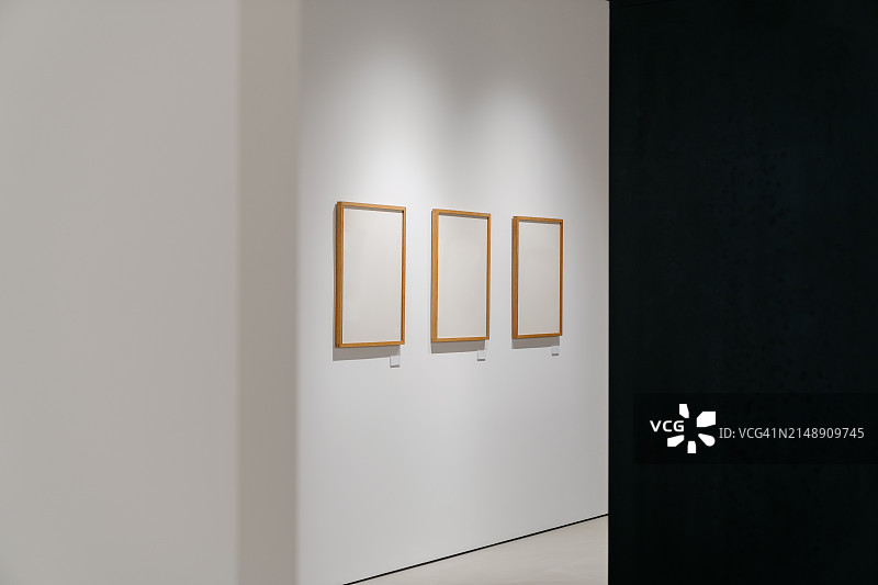 画廊空白画框图片素材