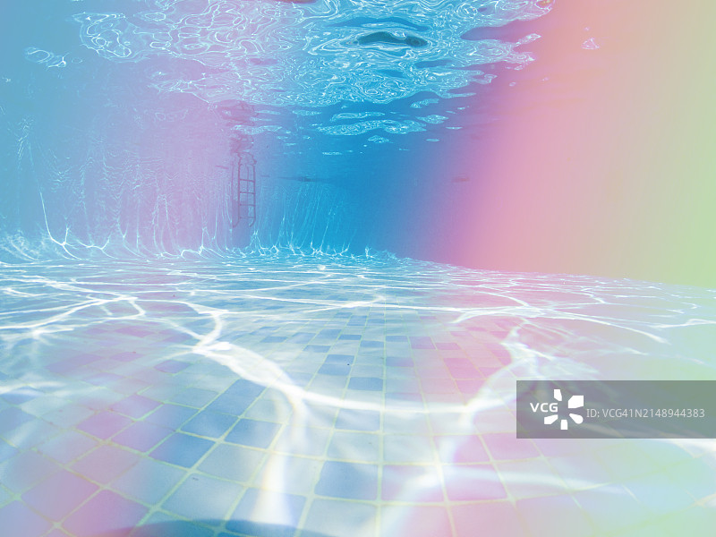 游泳池内部图片素材