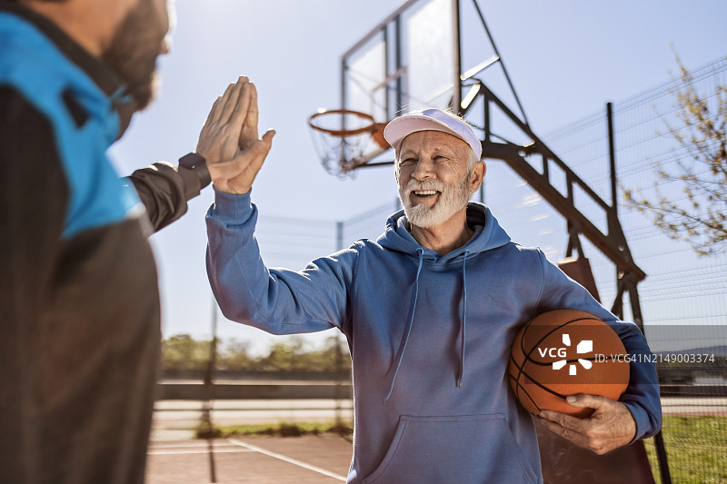 篮球击掌图片素材
