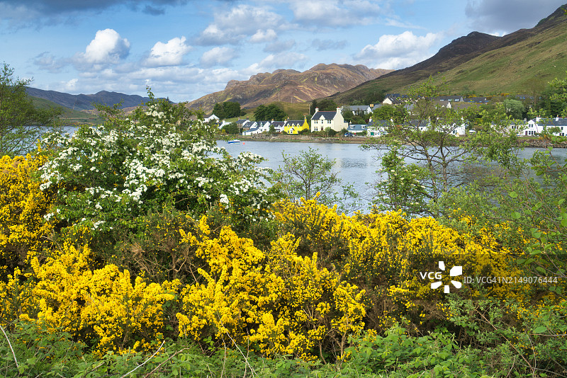 从A97主路拍摄的多尼村，莫维奇，希尔桥，英国苏格兰西部高地图片素材