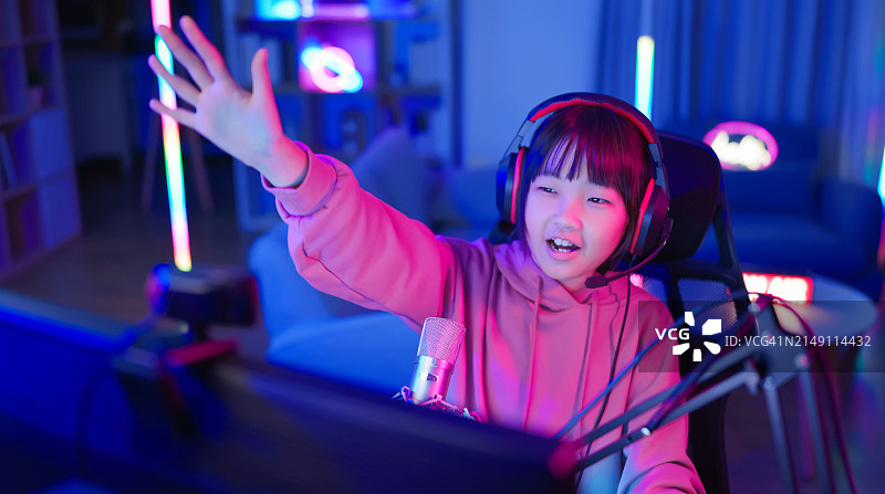 亚洲青少年直播电子竞技图片素材