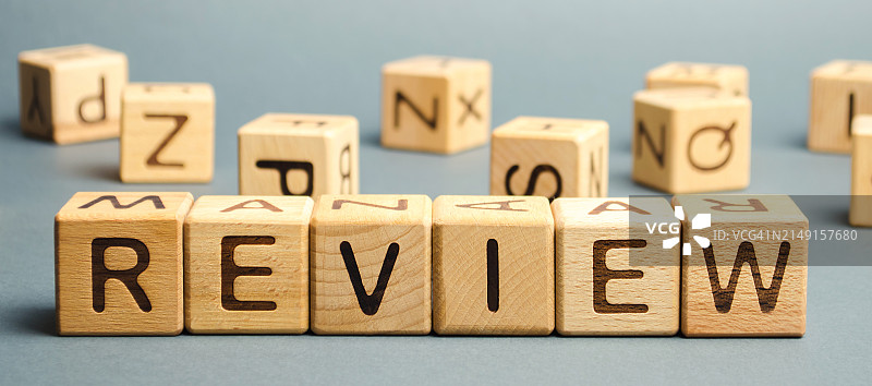 桌子上的文字特写图片素材