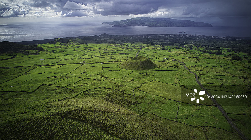 葡萄牙亚速尔群岛马达莱纳的壮丽景色图片素材
