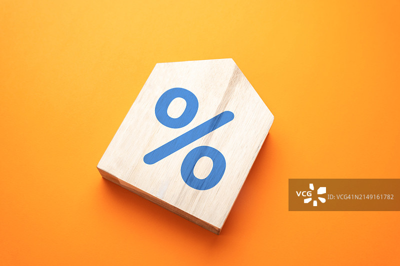 橙色背景上的数字特写图片素材