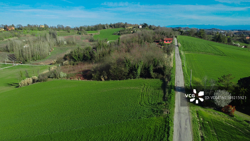 意大利皮埃蒙特瓦尔马多纳乡村景观航拍景色图片素材