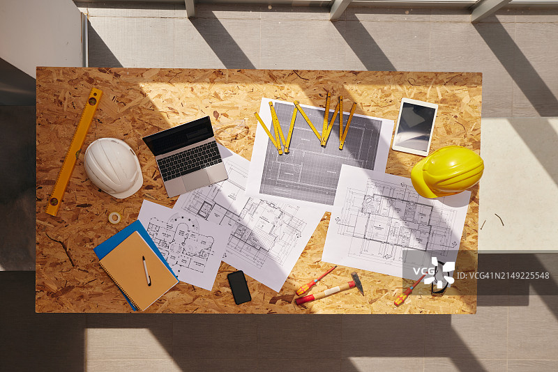 桌上建筑物品的俯视图图片素材