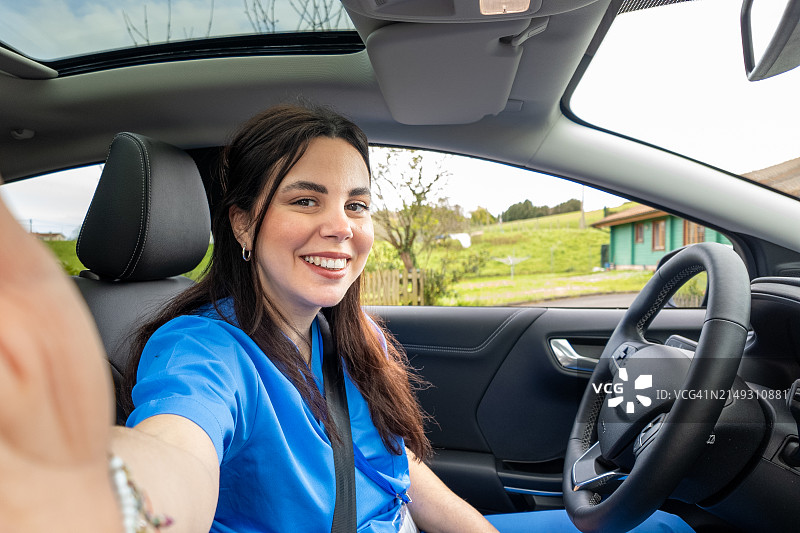 护士在车内自拍图片素材