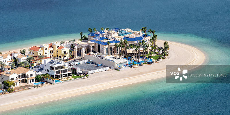 阿拉伯联合酋长国迪拜棕榈岛豪华别墅海滩全景图片素材