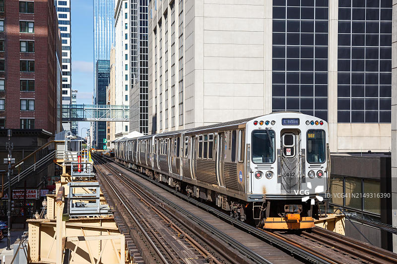 芝加哥高架地铁：哈罗德·华盛顿图书馆站图片素材