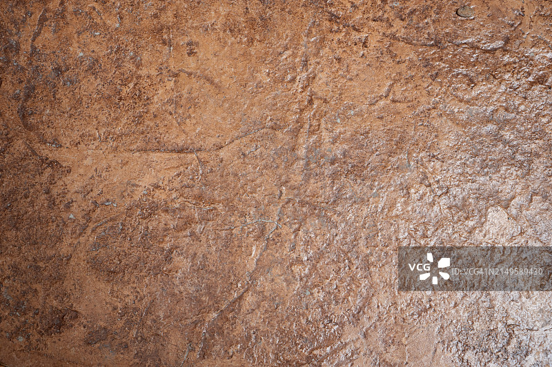 具有粗糙纹理的棕色石头图片素材