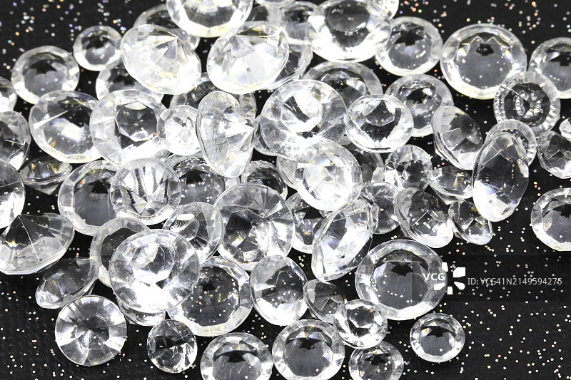 各种尺寸的闪亮钻石图片素材