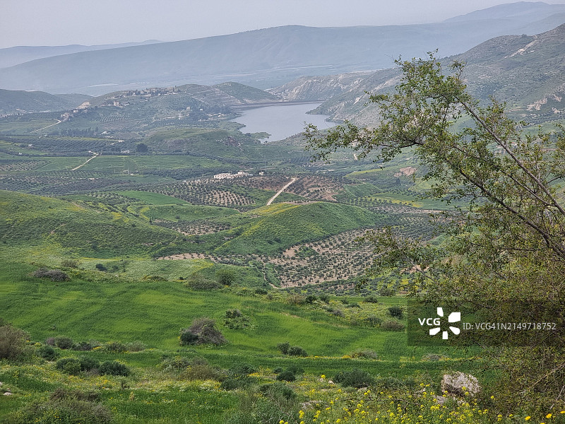 约旦伊尔比德省瓦斯提亚地区高空景观图片素材