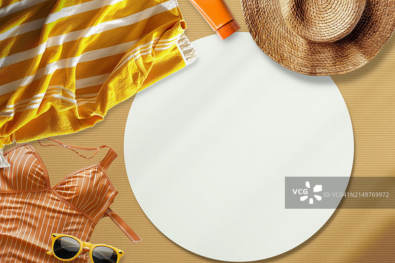 夏季毛巾草帽眼镜防晒霜样机图片素材