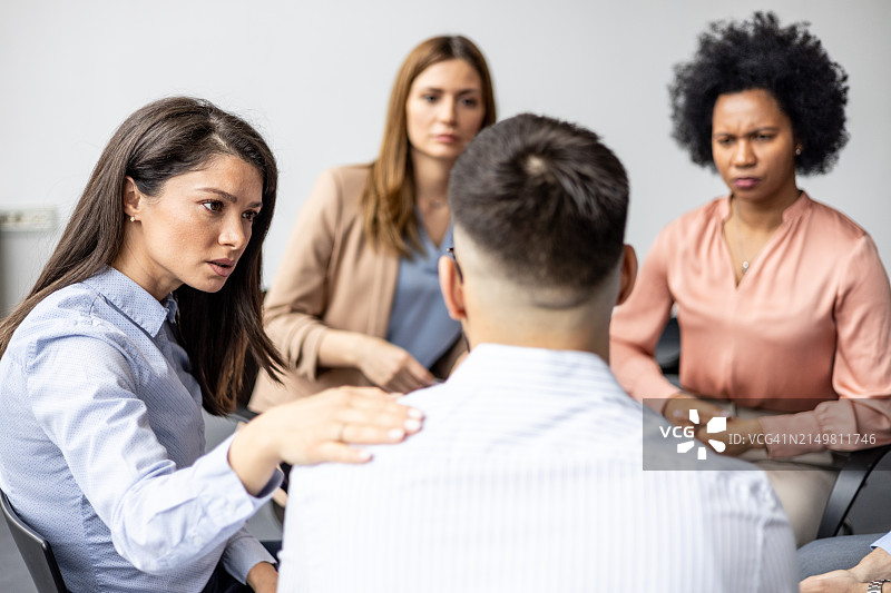 心理圈讨论图片素材