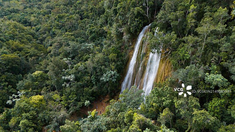 从上方看萨尔托埃尔利蒙瀑布图片素材