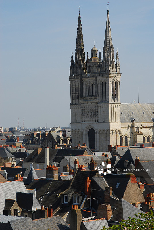 昂热大教堂俯瞰古城图片素材