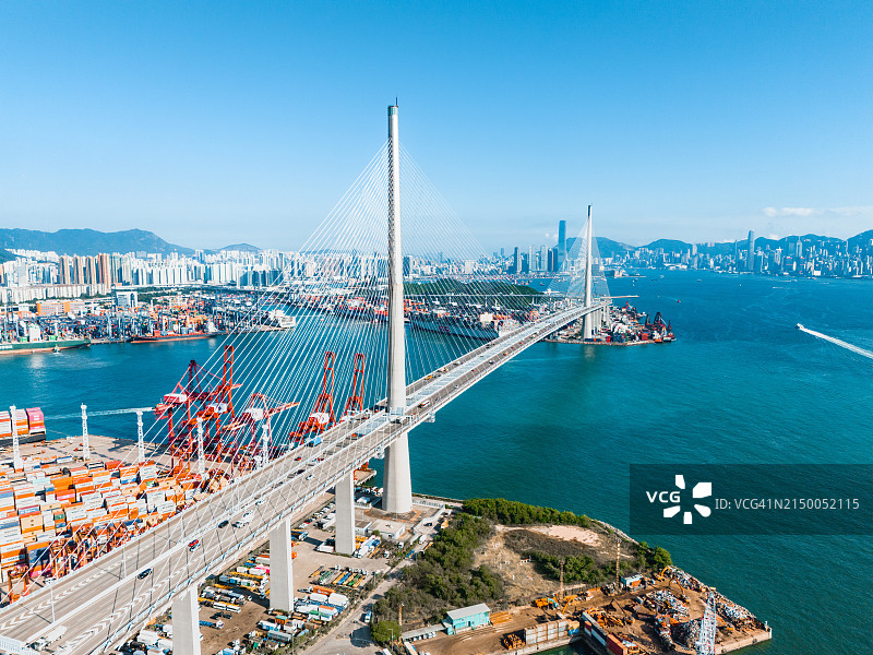 航拍香港昂船洲大桥和青沙公路图片素材