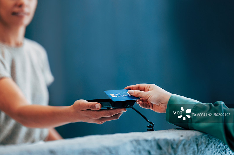非接触式信用卡支付图片素材