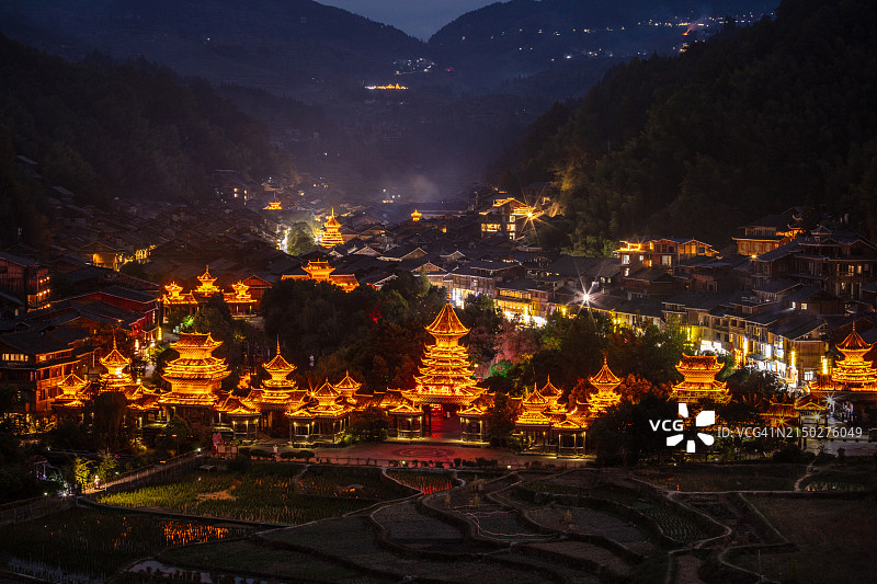 中国贵州肇兴侗寨夜景图片素材