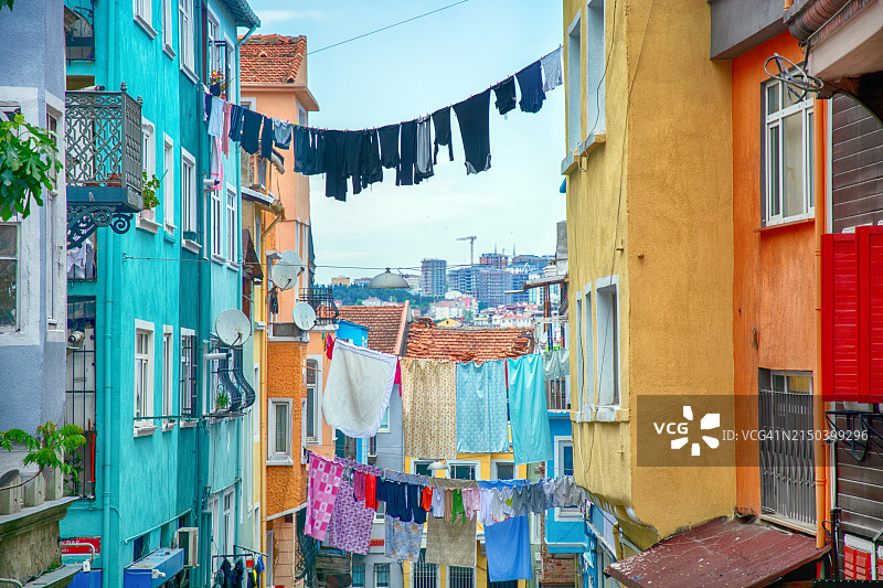 伊斯坦布尔巴拉特区的晾晒衣物图片素材