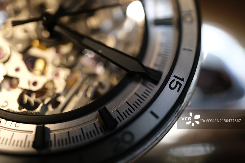 机械时钟齿轮，柳叶刀图片素材