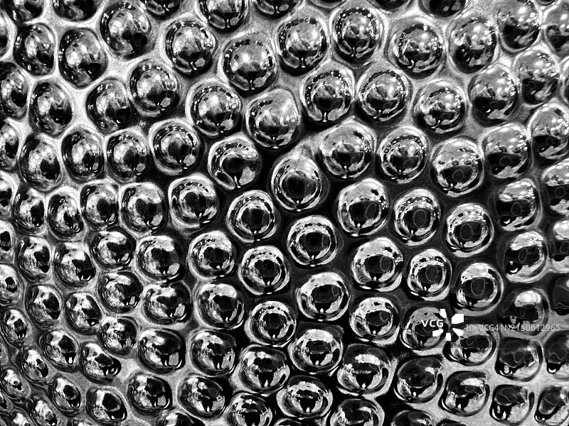 带凹痕的铬图片素材