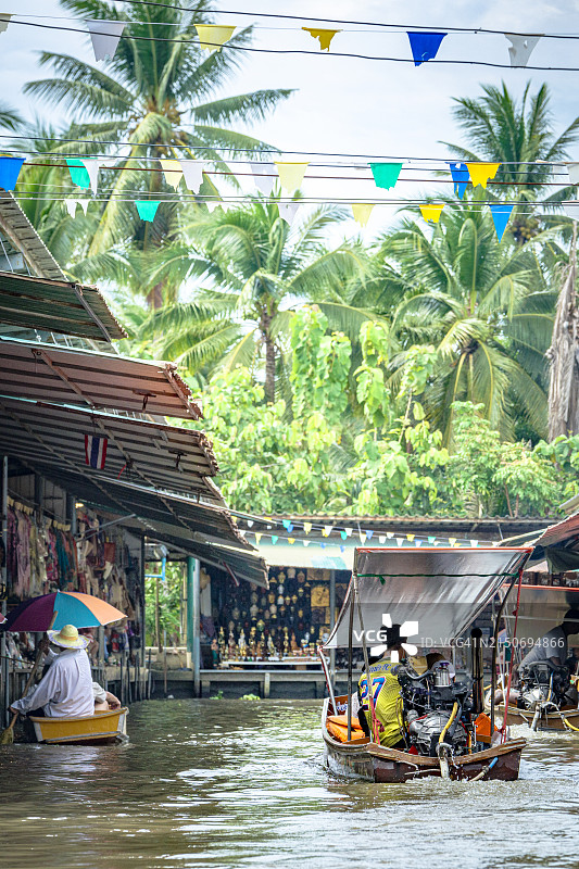 曼谷丹嫩沙多水上市场图片素材