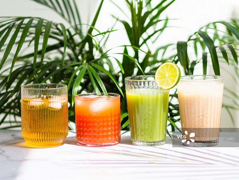各种清爽的非酒精冰镇饮品图片素材