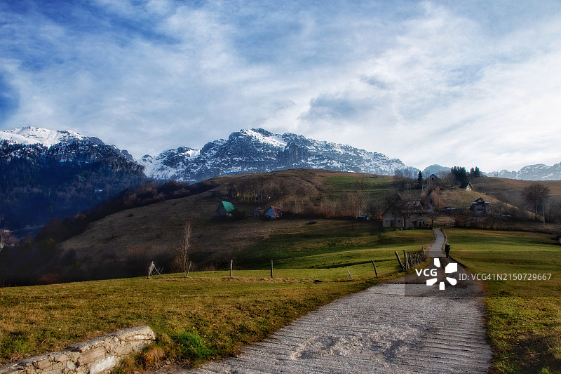 对着天空的风景图片素材