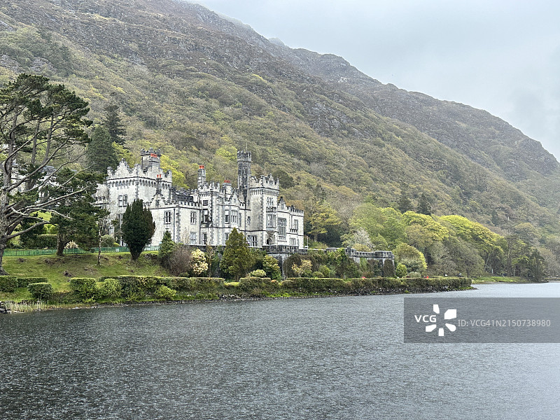 爱尔兰康尼马拉国家公园的凯尔莫修道院图片素材