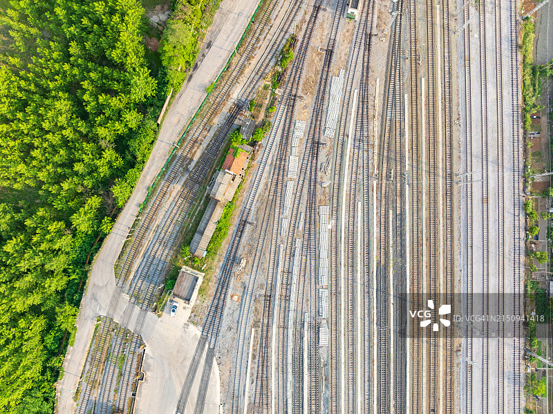 火车轨道鸟瞰图图片素材