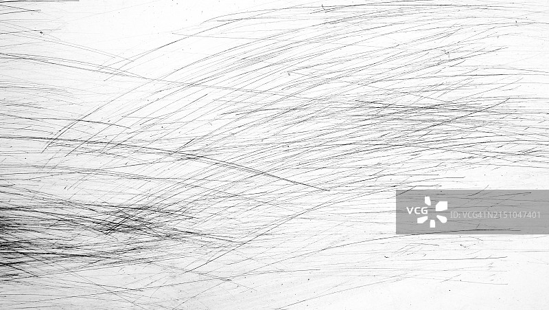 巴黎建筑工地上的黑色线条照片，阳光下的自然色彩图片素材