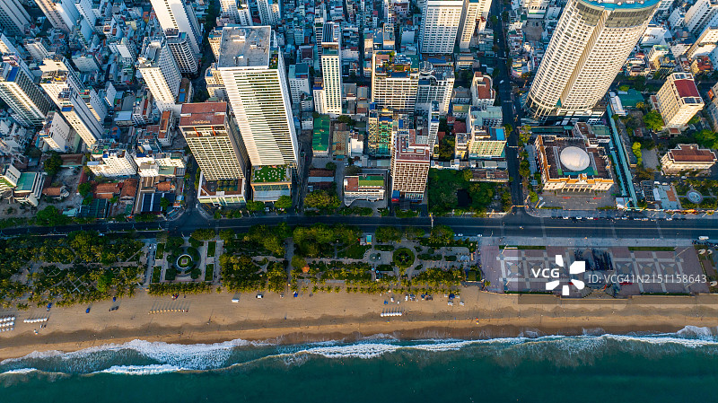 清晨的芽庄海滩图片素材