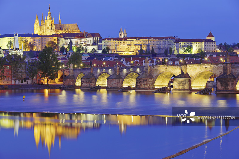 布拉格天际线图片素材